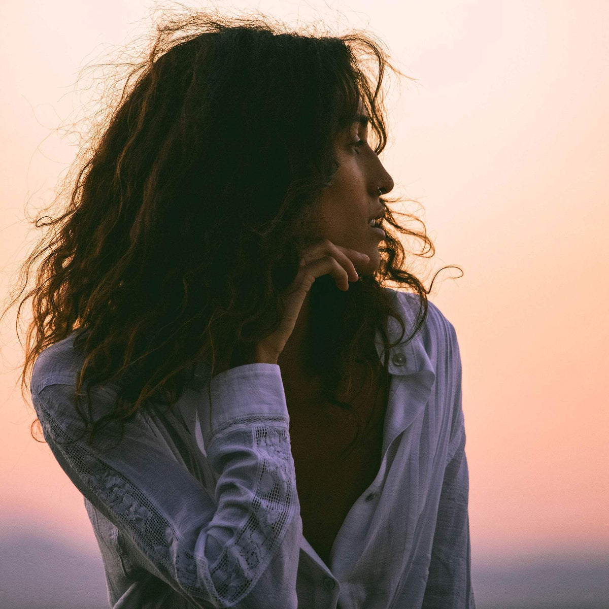 CHASING THE SUN WITH MARIANNE ROUSSETY